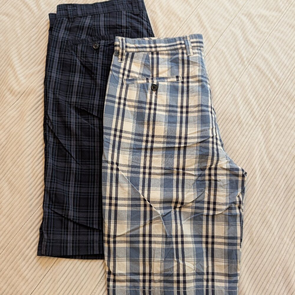 NWT 2 pair Men's Warehouse Blue Pronto Uomo Modern Fit 34 shorts